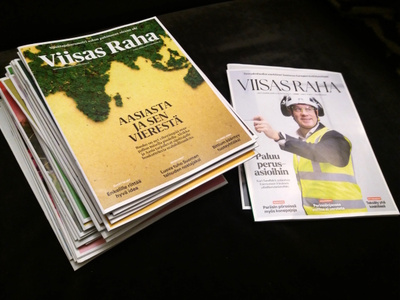 Viisas raha sijoituslehtiä pino