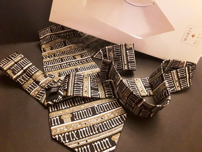 MARJA KURKI. SILKKIKRAVATTI / SOLMIO. MILLENIUM. Käyttämätön