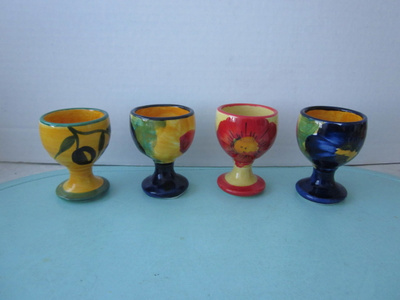 Vintage käsinmaalatut munakupit, 4 kpl