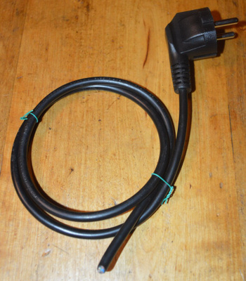 Schuko virtakaapeli 0,8m
