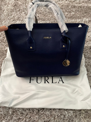 @@@FURLA KÄSILAUKKU ROYAL BLUE@@@