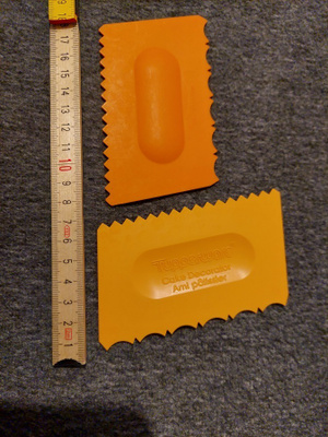 Tupperware oranssi Vintage kermavaahdon koristelija nro 1558