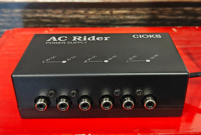Cioks AC Rider Virtalähde