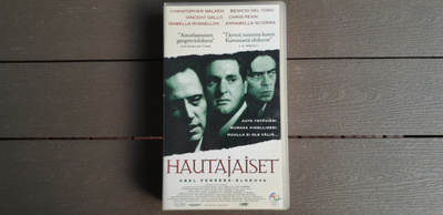VHS: Hautajaiset (Christopher Walken, Benicio Del Toro 1996)