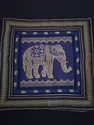 Silkkiset NORSU koristetyynynpäälliset,k.40X40cm,uudet