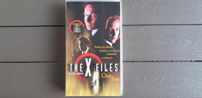 VHS: Salaiset Kansiot / The X-Files: One Son (1998) UUSI