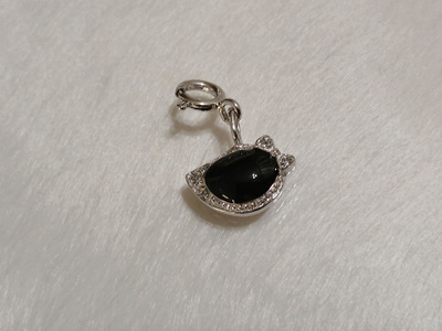 Hopea Hela pöllö onyx kivellä 925 charm