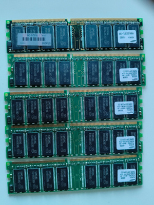 Ddr muistia 5 kpl
