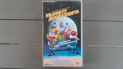 VHS: Muppetit Avaruudesta (1999)