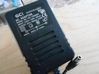 GCi AC ADAPTOR OUTPUT 12V 800mA 9,6VA
