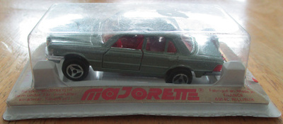 Mercedes-Benz 450 SE Green 1979 W116 Majorette France 1:60
