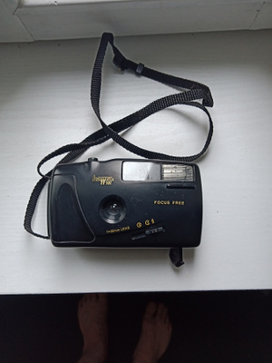 Vanha filmikamera, Hama FF 102