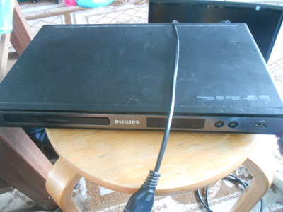 Philips DVD Player, DVP3520 + kaukosäädin.