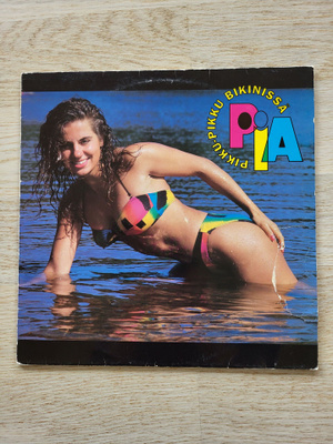 Pia – Pikku-Pikku Bikinissä (LP)