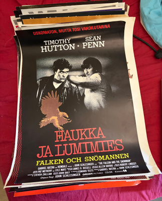 Haukka ja Lumimies elokuvajuliste