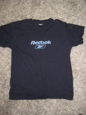 ** Reebok   T-paita  koko 140**EI  HV**