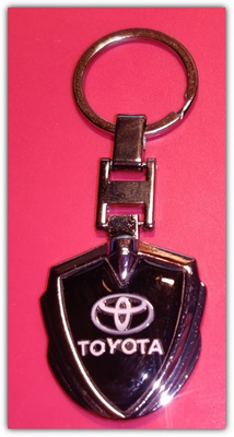 Toyota avaimenperä - 'kilpikehys'