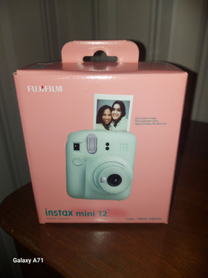 Fujifilm instax mini12