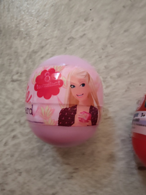 Barbie avaamaton yllätyspallo