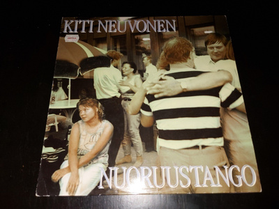 KITI NEUVONEN - NUORUUSTANGO ( LP . VINYYLI )