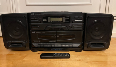 JVC PC-X110 kannettava stereosoitin