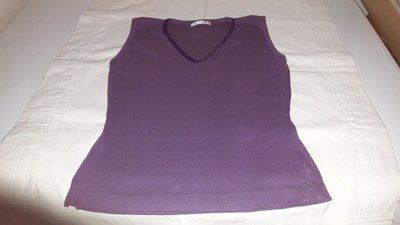 Toppi / t-paita : violetti hihaton t-paita koko M