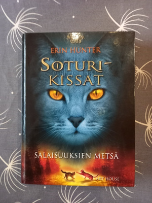 Erin Hunter: Soturikissat: Salaisuuksien metsä, 2010