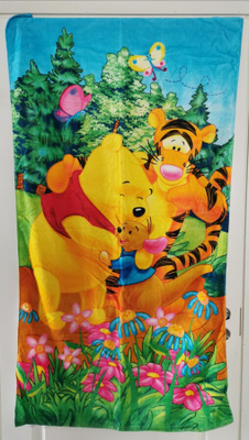 Nalle Puh pyyhe 70 x 140 cm - uusi