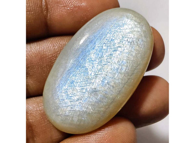 Kuukivi 65.02 ct adularisoiva hohto plagioklaasi maasälpä