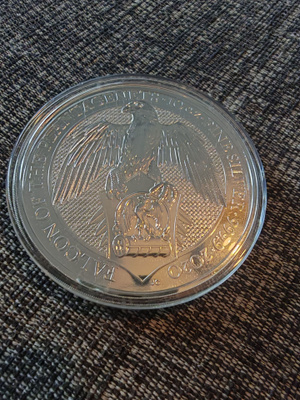 Queen’s Beast – Falcon of Plantagenets 2020 10 oz