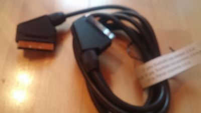 Scart johto 2,5metriä.