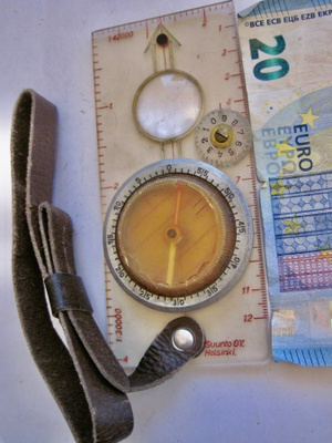 VANHA Kompassi Suunto