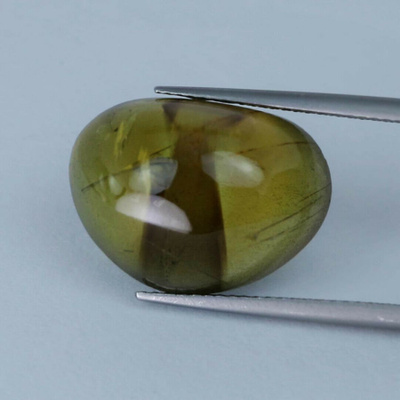 Krysoberylli kaksivärinen XXXL 16.43 ct cabochon harvinainen