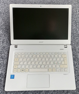 ACER ASPIRE V3-331 KANNETTAVA LÄPPÄRI