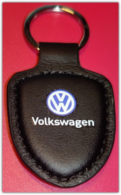 Pieni nahkainen Volkswagen avaimenperä