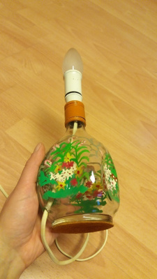 Pöytävalaisin lasipurkissa