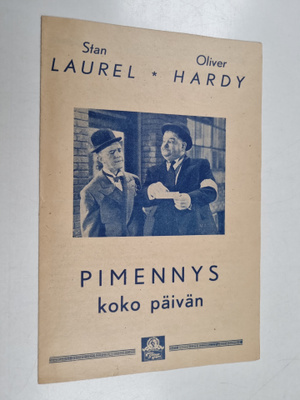 Pimennys koko päivän = Mörklagt hela dan