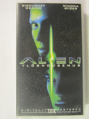 Alien • Ylösnousemus VHS