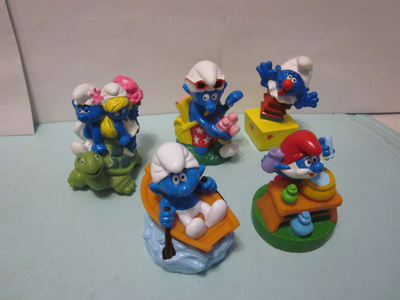 Peyo Smurffikoriste-esineet/keräilyfiguurit