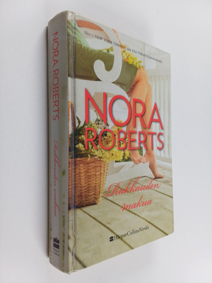 Nora Roberts : Rakkauden makua
