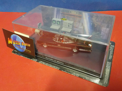 BATMAN TV SERIES UUSI BATMOBILE