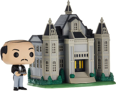 POP TOWN 13 BATMAN	(61 746)	alfred pennywort with wayne mano