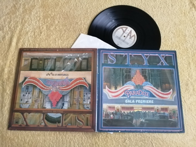 STYX - Paradise Theatre LP