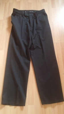 Mustat housut Batistini W32", L31"