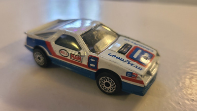 Matchbox - 1984 Dodge Daytona Turbo Z Goodyear Ram Bell