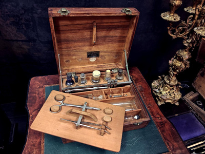 Lääketieteellinen instrumenttisetti (Rud. Duppen), n. 1920