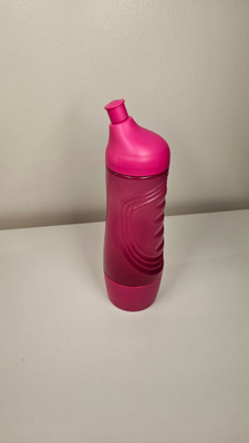 Tupperware Urheilupullo 750 ml