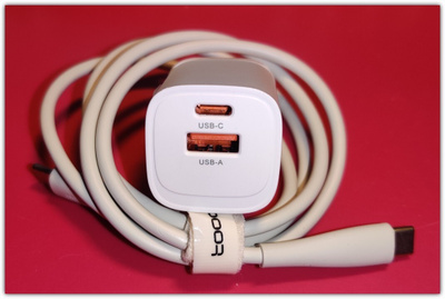 Toocki 33W GaN-pikalaturi + Toocki USB-C -kaapeli #29356