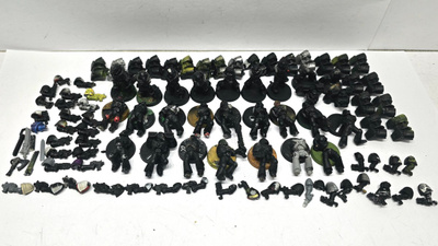 WH40K - 25kpl Space Marines Assault Squad figuuria [K48]