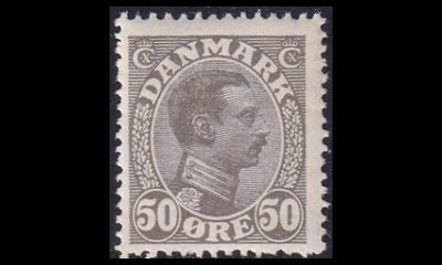 Tanska 126 * Christian X 50 öre harmaa (1921)
